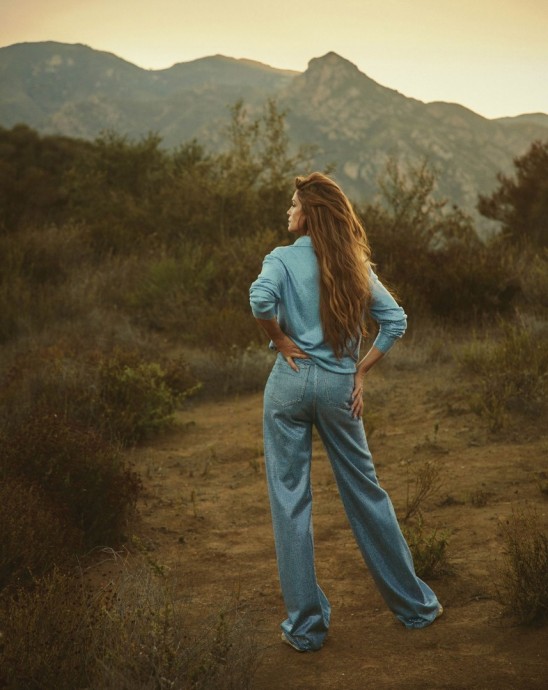 Синди Кроуфорд (Cindy Crawford) в фотосессии для журнала Flaunt (2024) Синди Кроуфорд (Cindy Crawford) в фотосессии для журнала Flaunt (2024)