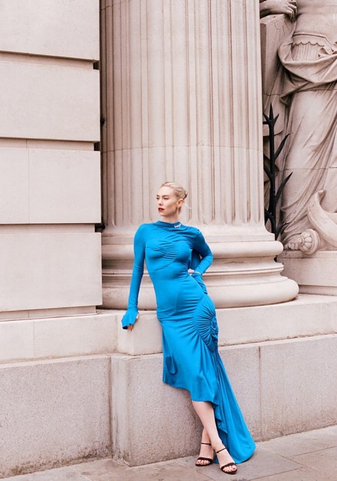 Ванесса Кирби (Vanessa Kirby) в фотосессии для журнала Harper's Bazaar UK Ванесса Кирби (Vanessa Kirby) в фотосессии для журнала Harper's Bazaar UK