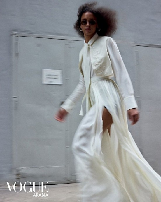 Malaika Holmen в съёмке 'Modern Lady' от David Roemer для Vogue Arabia за сентябрь 2024 Malaika Holmen в съёмке 'Modern Lady' от David Roemer для Vogue Arabia за сентябрь 2024