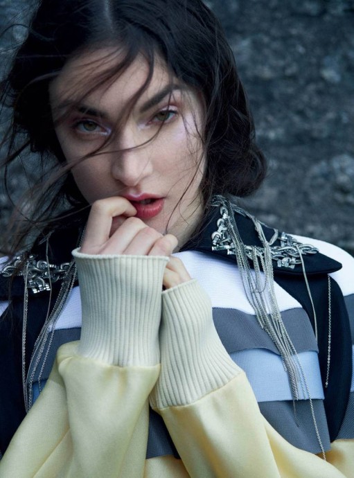 Жаклин Яблонски (Jacquelyn Jablonski) в фотосессии для журнала Harper’s Bazaar