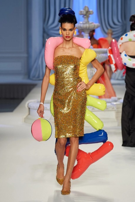 Коллекция Moschino Ready-To-Wear Весна-Лето 2023