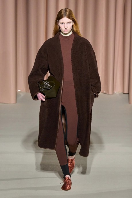 Коллекция Philosophy di Lorenzo Serafini Fall 2024 Ready-to-Wear Коллекция Philosophy di Lorenzo Serafini Fall 2024 Ready-to-Wear