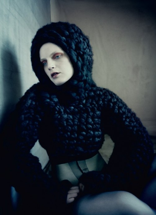 Guinevere van Seenus by Paolo Roversi