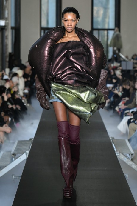 Коллекция Rick Owens Ready-To-Wear Осень-Зима 2023-2024 Коллекция Rick Owens Ready-To-Wear Осень-Зима 2023-2024