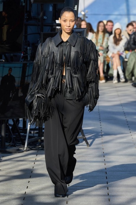 Коллекция Stella McCartney Fall 2024 Ready-to-Wear