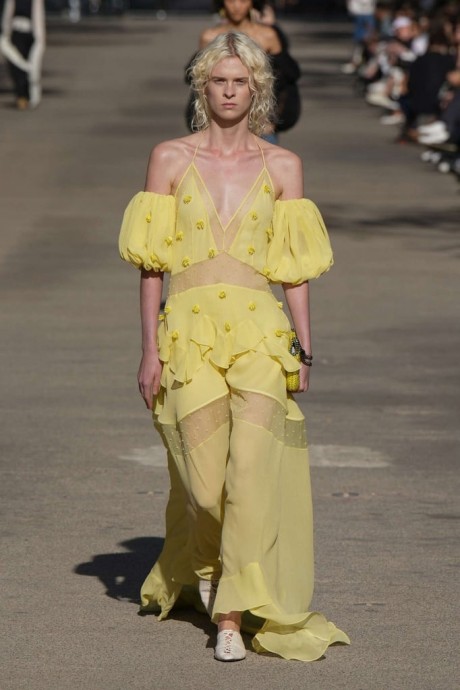 Коллекция Stella Mccartney Ready-To-Wear Весна-Лето 2024