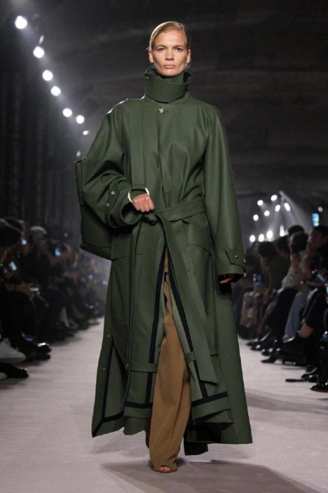 Коллекция Victoria Beckham Ready-To-Wear Осень-Зима 2025-2026 Коллекция Victoria Beckham Ready-To-Wear Осень-Зима 2025-2026