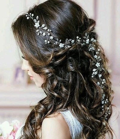 Красивые цветочные украшения для волос