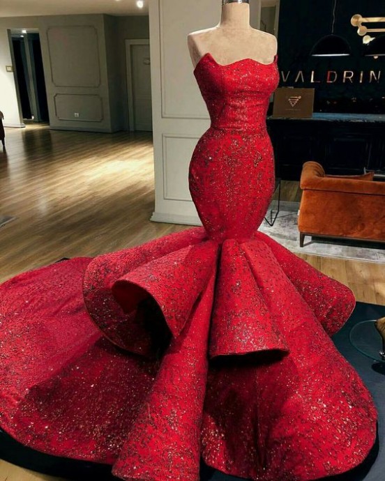 Шикарные красные вечерние платья
