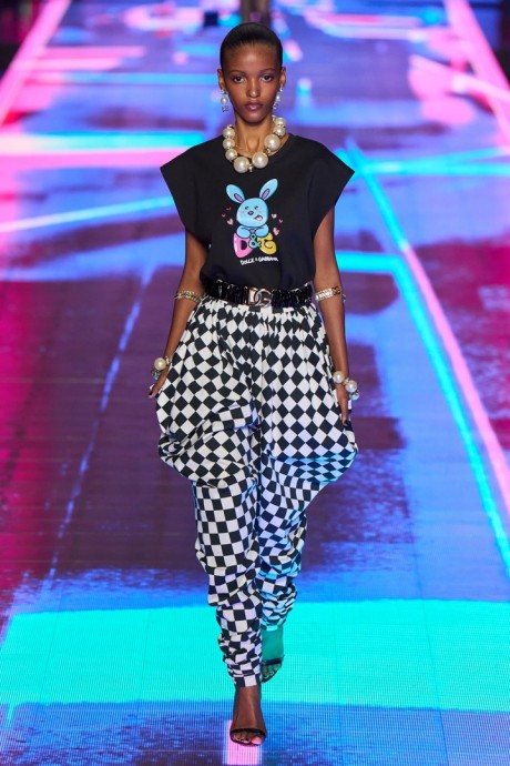 Коллекция Dolce & Gabbana Ready-To-Wear Осень-Зима 2022/2023 Коллекция Dolce & Gabbana Ready-To-Wear Осень-Зима 2022/2023