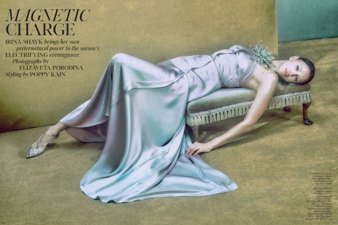 Ирина Шейк (Irina Shayk) в фотосессии для журнала Vogue UK (2023)