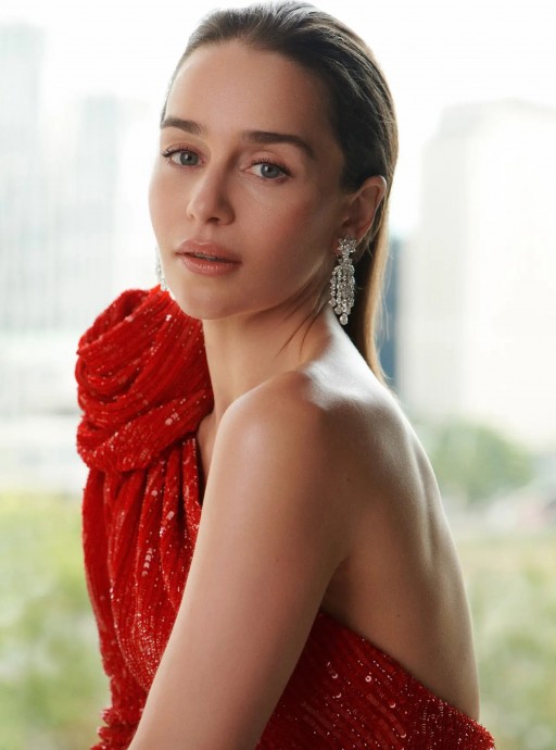 Эмилия Кларк (Emilia Clarke) в фотосессии для журнала Harper’s Bazaar UK (2024)