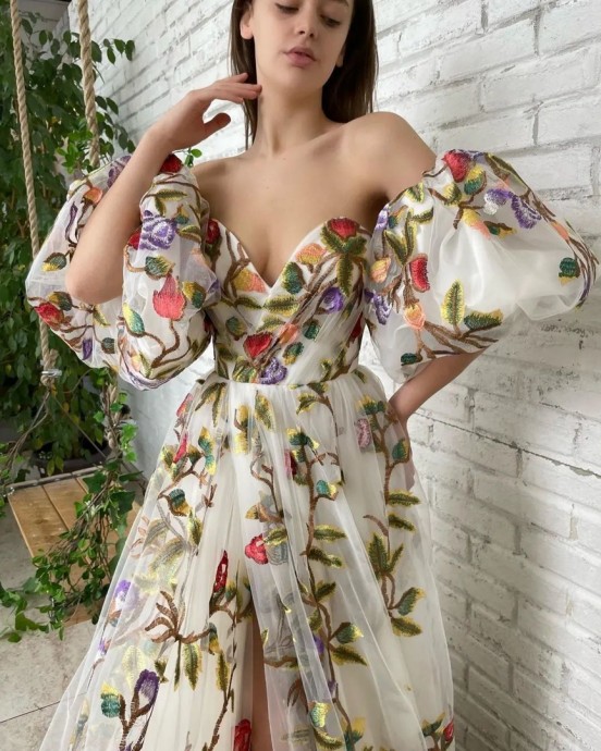 Необыкновенные платья с цветочным дизайном