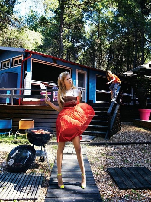 Valerie van der Graaf for VOGUE Hellas by Mara Desipris Valerie van der Graaf for VOGUE Hellas by Mara Desipris
