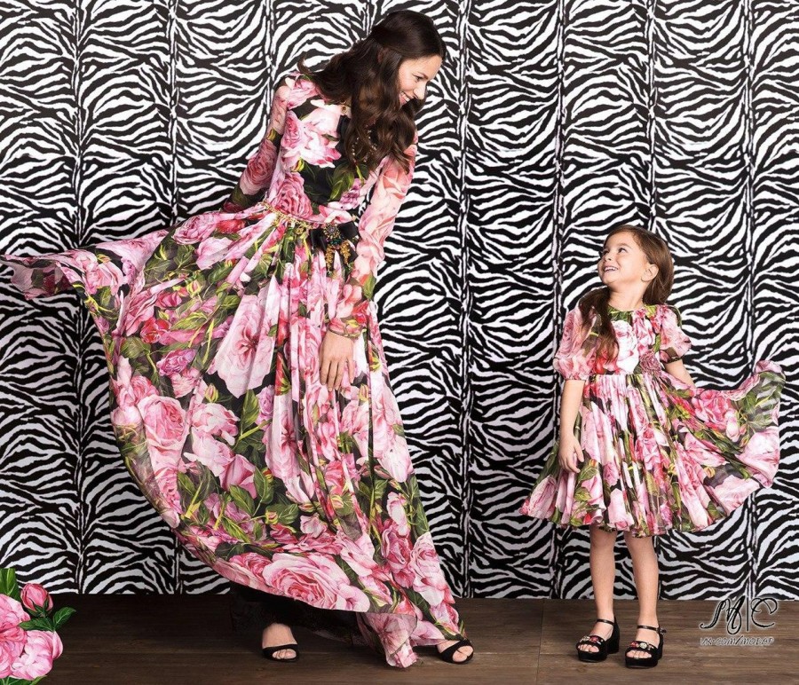 Dolce & Gabbana "Mini Me" Summer 2017 Collection. Dolce & Gabbana "Mini Me" Summer 2017 Collection.