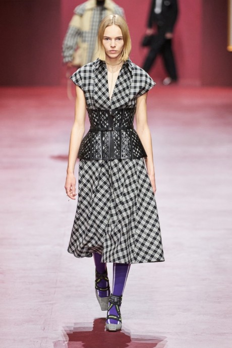 Коллекция Christian Dior Ready-To-Wear Осень-Зима 2022/2023 Коллекция Christian Dior Ready-To-Wear Осень-Зима 2022/2023