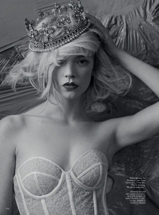 Аня Тейлор-Джой (Anya Taylor-Joy) в фотосессии для Vogue UK Аня Тейлор-Джой (Anya Taylor-Joy) в фотосессии для Vogue UK
