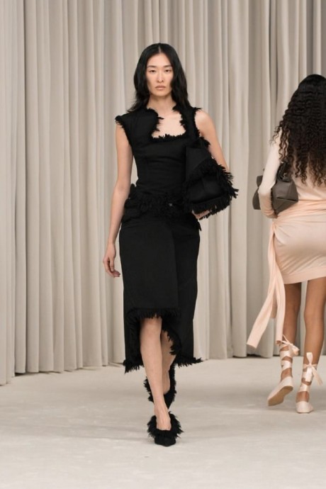 Коллекция Ferragamo Ready-To-Wear Весна-Лето 2025