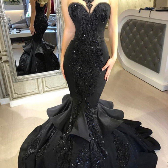 Роскошные черные платья