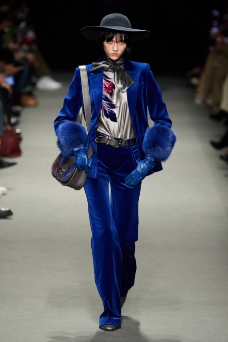Коллекция Alberta Ferretti Ready-To-Wear Осень-Зима 2022/2023 Коллекция Alberta Ferretti Ready-To-Wear Осень-Зима 2022/2023