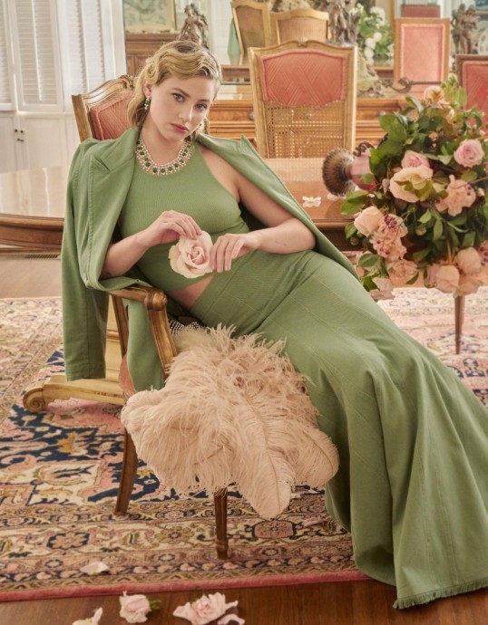 Лили Рейнхарт (Lili Reinhart) в фотосессии для журнала Grazia Italy (2023) Лили Рейнхарт (Lili Reinhart) в фотосессии для журнала Grazia Italy (2023)