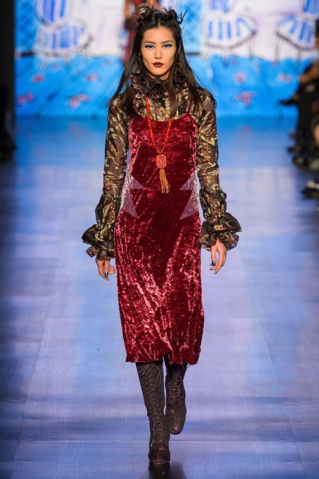 Модели коллекции Anna Sui