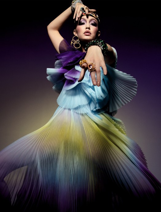 Rianne Van Rompaey, Bella Hadid, Gigi Hadid & Vaughan Ollier for Vogue Paris by Inez & Vinoodh Rianne Van Rompaey, Bella Hadid, Gigi Hadid & Vaughan Ollier for Vogue Paris by Inez & Vinoodh