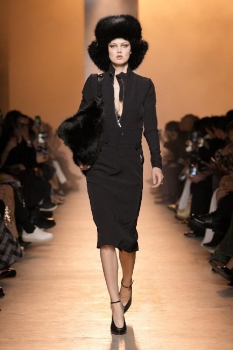 Коллекция Elie Saab Ready-To-Wear Осень-Зима 2025-2026 Коллекция Elie Saab Ready-To-Wear Осень-Зима 2025-2026