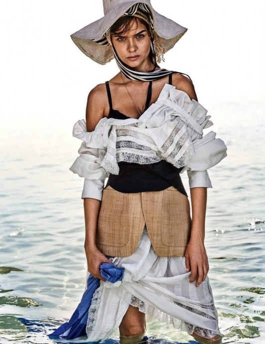 Жозефин Скривер (Josephine Skriver) в фотосессии для журнала Vogue Germany Жозефин Скривер (Josephine Skriver) в фотосессии для журнала Vogue Germany