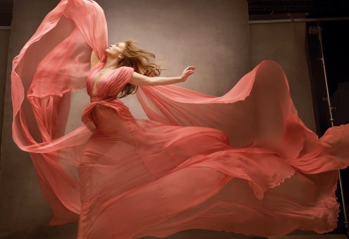 Дженнифер Лопес (Jennifer Lopez) в фотосессии для журнала Vogue US (2022)