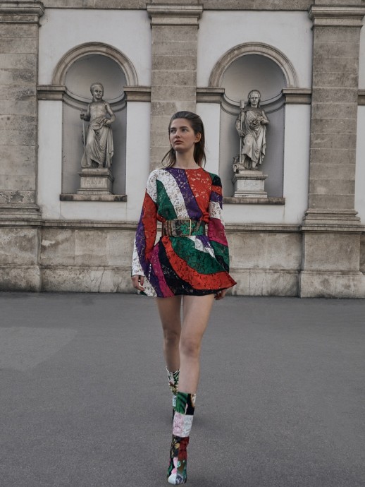 Simona Godal в фотосессии для Vogue Ukraine. Фотограф Olga Rubio Dalmau Simona Godal в фотосессии для Vogue Ukraine. Фотограф Olga Rubio Dalmau