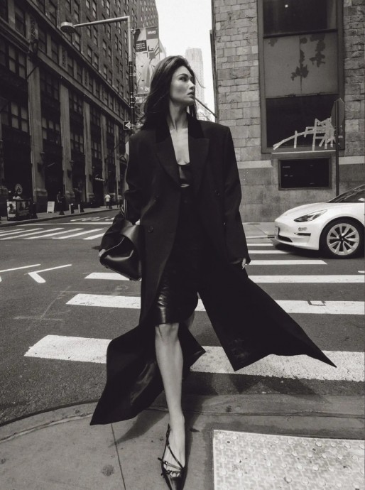 Грейс Элизабет (Grace Elizabeth) в фотосессии для The Sunday Times Style (2023) Грейс Элизабет (Grace Elizabeth) в фотосессии для The Sunday Times Style (2023)