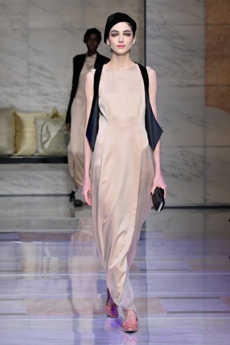 Коллекция Giorgio Armani Ready-To-Wear Осень-Зима 2023 Коллекция Giorgio Armani Ready-To-Wear Осень-Зима 2023