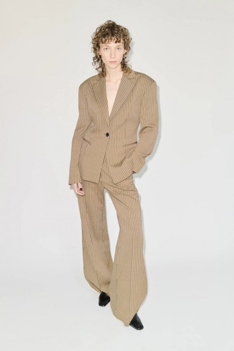 Обзор коллекции Teurn Studios Fall 2024 Ready-to-Wear Обзор коллекции Teurn Studios Fall 2024 Ready-to-Wear