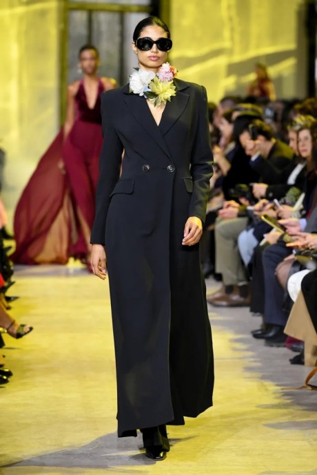 Коллекция Elie Saab Ready-To-Wear Осень-Зима 2023-2024 Коллекция Elie Saab Ready-To-Wear Осень-Зима 2023-2024