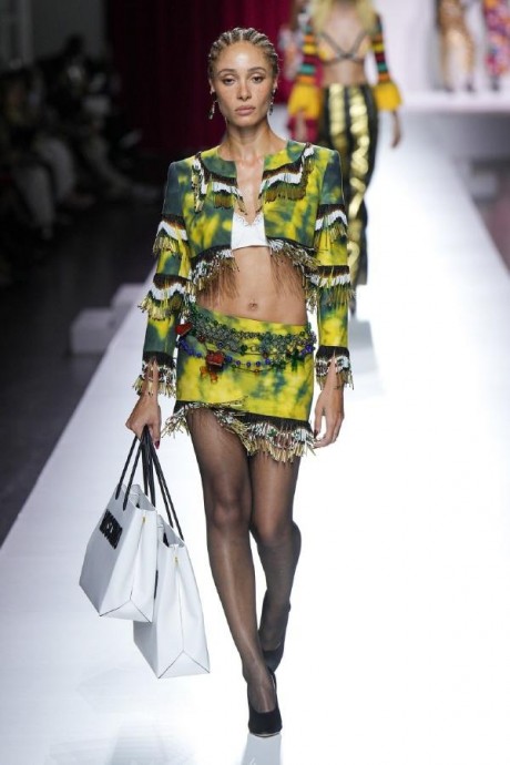 Коллекция Moschino Ready-To-Wear Весна-Лето 2024