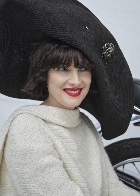 Вайнона Райдер (Winona Ryder) в фотосессии для журнала Harper's Bazaar US Вайнона Райдер (Winona Ryder) в фотосессии для журнала Harper's Bazaar US