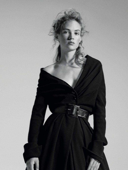 Adrienne Juliger for L'Express Styles by Van Mossevelde+N Adrienne Juliger for L'Express Styles by Van Mossevelde+N