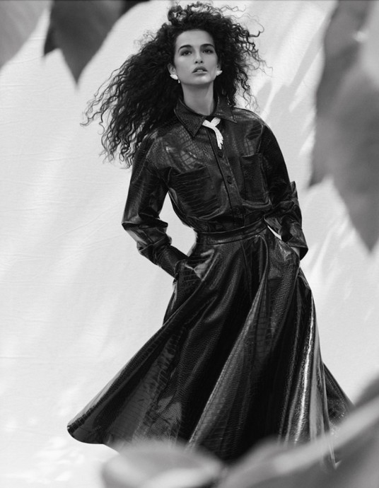 Кьяра Шелси (Chiara Scelsi) в фотосессии для журнала ELLE Germany (2024) Кьяра Шелси (Chiara Scelsi) в фотосессии для журнала ELLE Germany (2024)