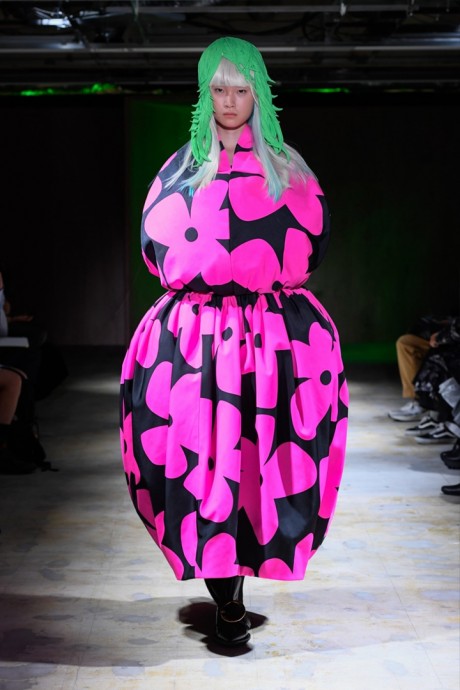 Коллекция Comme des Garçons Ready-To-Wear Весна-Лето 2022