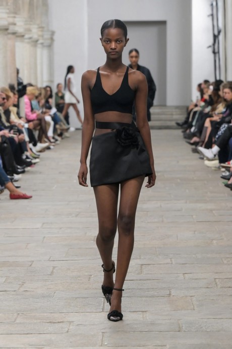 Коллекция Ermanno Scervino Ready-To-Wear Весна-Лето 2023 Коллекция Ermanno Scervino Ready-To-Wear Весна-Лето 2023