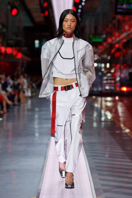 Коллекция Ferrari Ready-To-Wear Весна-Лето 2022