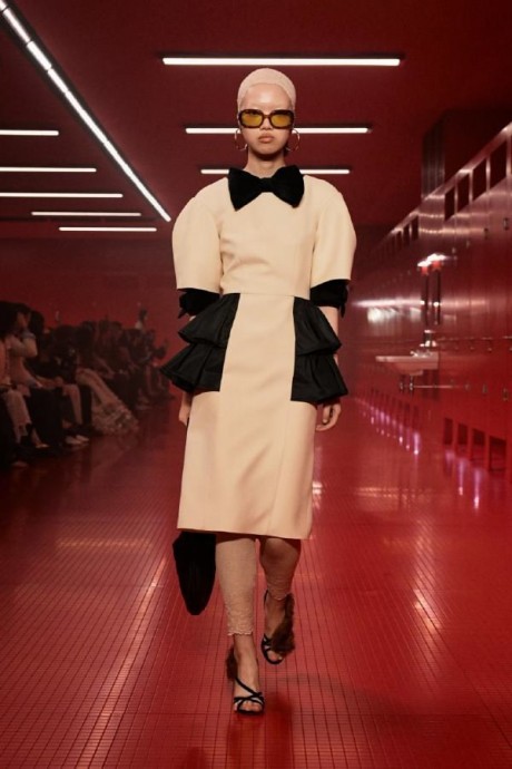 Коллекция Valentino Ready-To-Wear Осень-Зима 2025-2026 Коллекция Valentino Ready-To-Wear Осень-Зима 2025-2026