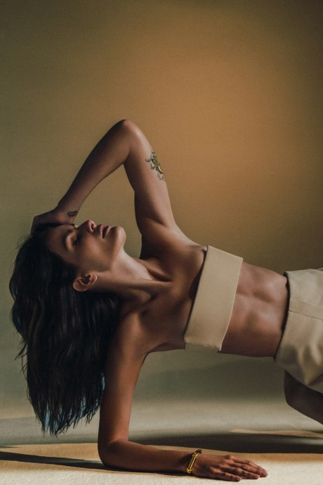 Изабели Фонтана (Isabeli Fontana) в фотосессии для журнала Numéro NL (2025)
