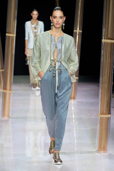 Коллекция Giorgio Armani Ready-To-Wear Весна-Лето 2023