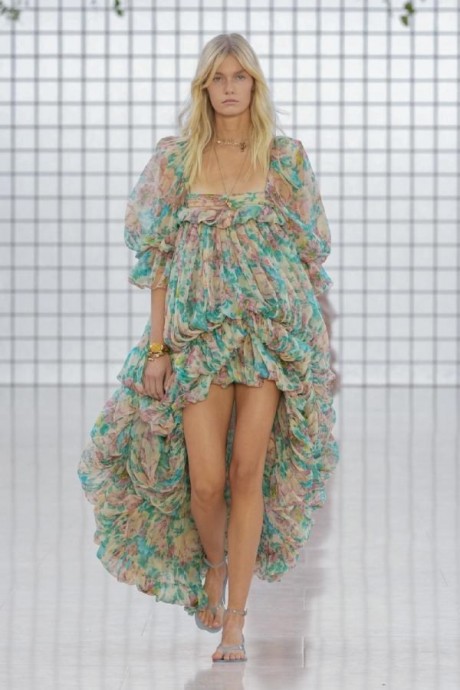 Коллекция Chloé Ready-To-Wear Весна-Лето 2025