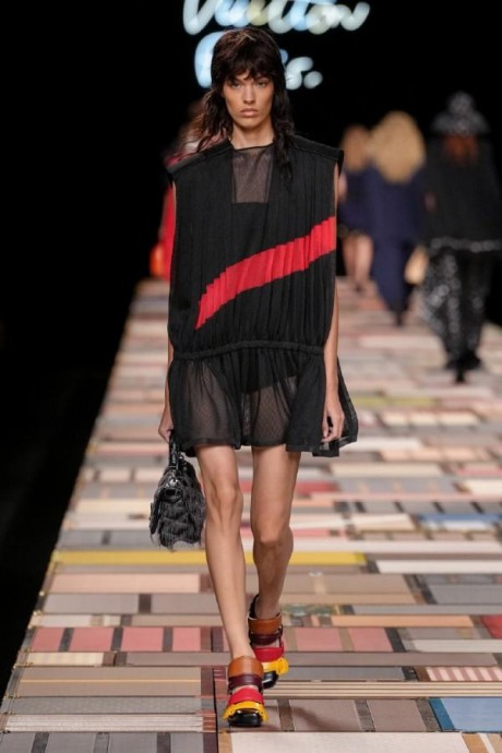 Коллекция Louis Vuitton Ready-To-Wear Весна-Лето 2025 Коллекция Louis Vuitton Ready-To-Wear Весна-Лето 2025