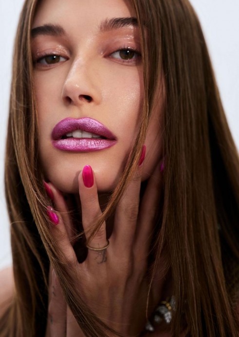 Хейли Бибер (Hailey Bieber) в фотосессии для Allure Magazine Хейли Бибер (Hailey Bieber) в фотосессии для Allure Magazine
