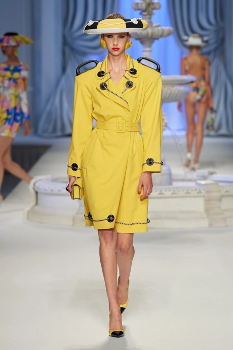 Коллекция Moschino Ready-To-Wear Весна-Лето 2023