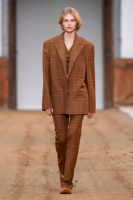 Коллекция Stella McCartney Ready-To-Wear Осень-Зима 2023-2024 Коллекция Stella McCartney Ready-To-Wear Осень-Зима 2023-2024